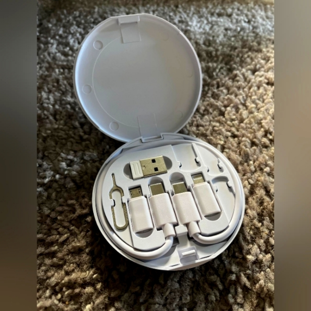 Universal White Multi-Connector Charging Kit